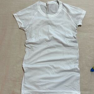 Lululemon Swiftly Tech Short Sleeve Shirt